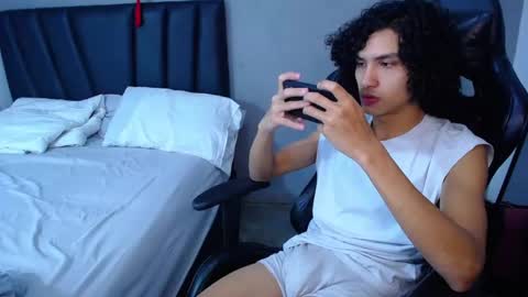 Tayron online show from 02.03.26