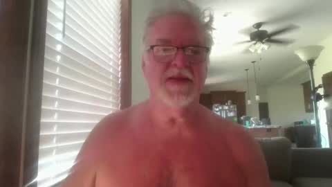 Snapshot of tc5350ranch chatting on 06.02.26 ybnorml online show from 06.02.26