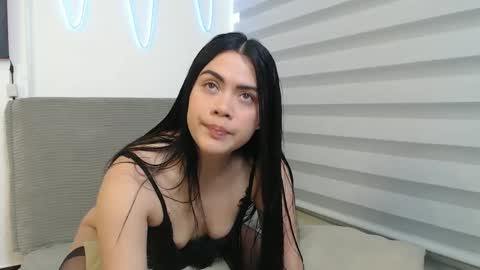 Snapshot of team_dinamite69 chatting on 10.10.25 DYNAMITE DUO69 online show from 10.10.25