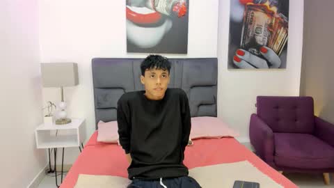 Team Twinks online show from 10.27.25