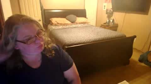 Snapshot of teamdixon chatting on 06.16.26 Team Dixon online show from 06.16.26