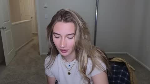 Snapshot of teamtragic chatting on 10.05.25 Katy online show from 10.05.25