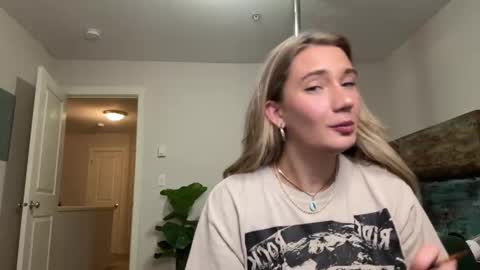 Snapshot of teamtragic chatting on 10.24.25 Katy online show from 10.24.25