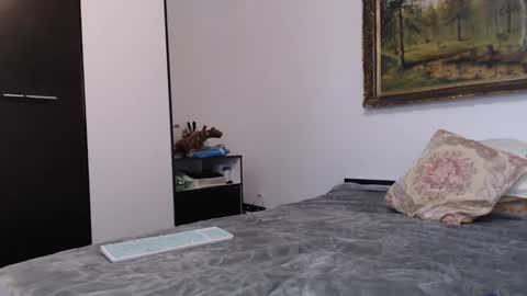 Snapshot of teasexpert4444 chatting on 02.19.25 ALICIA--- online show from 02.19.25