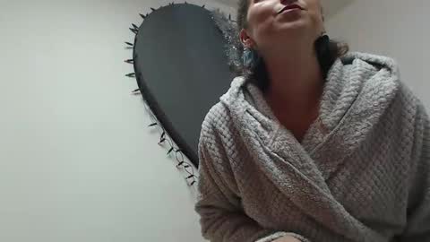 ALICIA--- online show from 12.17.25