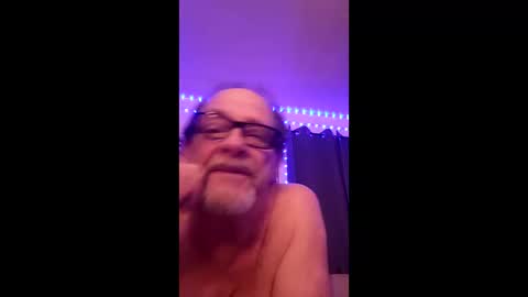 Snapshot of tedestep2 chatting on 04.18.26 tedestep2 online show from 04.18.26