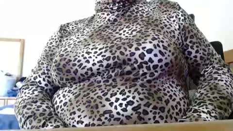 TedLassie....call me Teddie online show from 12.08.24