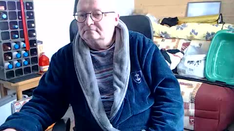 Snapshot of tedy6374 chatting on 05.01.26 tedy6374 online show from 05.01.26