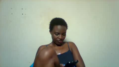 Snapshot of tee_kaicy chatting on 01.21.25 kaicy online show from 01.21.25