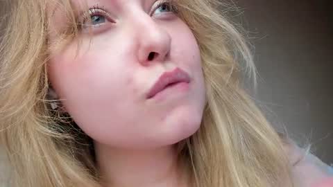 Snapshot of teeencutee chatting on 07.07.26 Monika --------------2 stream 700 GMT day online show from 07.07.26