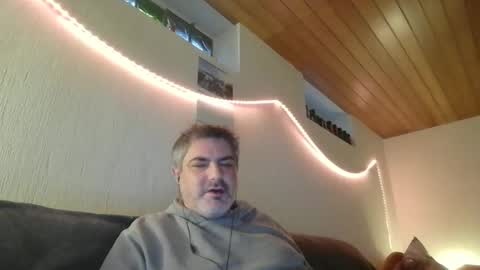 Peter online show from 02.05.25