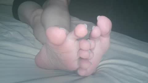 Viv West online show from 03.05.25