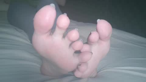 Viv West online show from 03.12.25