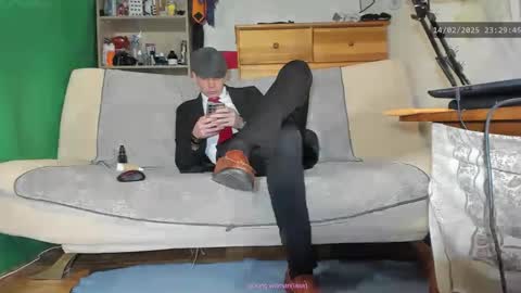 Virg Lszl online show from 02.14.25