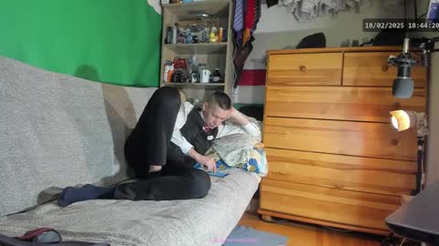 Virg Lszl online show from 02.18.25