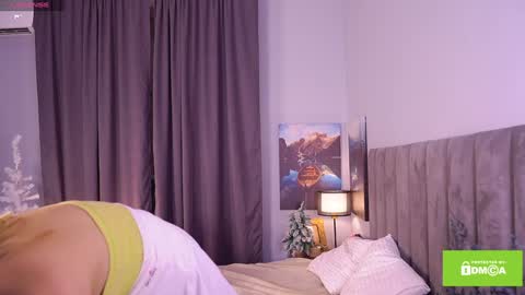 Snapshot of telladreamer_ chatting on 12.29.24 Tella online show from 12.29.24