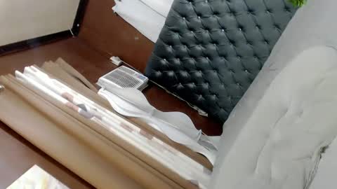 EVA GLASSCOTT online show from 12.14.24