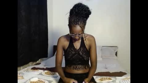 Snapshot of tempting_vibe chatting on 03.25.26 tempting_vibe online show from 03.25.26