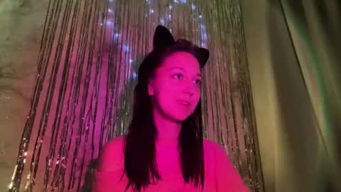 Snapshot of temptingvision chatting on 12.17.25 temptingvision online show from 12.17.25