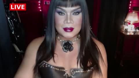 Snapshot of temptress_cocoxxx chatting on 12.27.24 Mistress Coco online show from 12.27.24