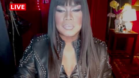 Snapshot of temptress_cocoxxx chatting on 01.29.25 Mistress Coco online show from 01.29.25