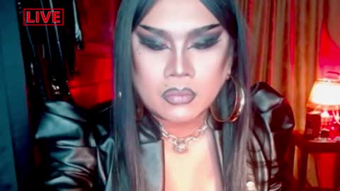 Snapshot of temptress_cocoxxx chatting on 04.24.26 Mistress Coco online show from 04.24.26