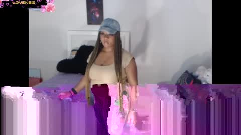 Snapshot of temptressbeauty24 chatting on 12.31.24 Gaia online show from 12.31.24