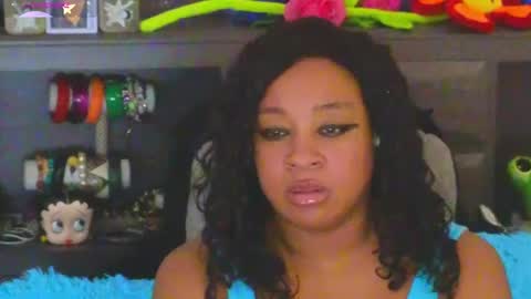 Snapshot of temptressbeauty24 chatting on 09.19.25 Gaia online show from 09.19.25