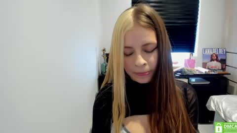 Snapshot of temptressweet chatting on 07.01.26 Scar online show from 07.01.26