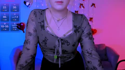 ur Louise online show from 04.15.26