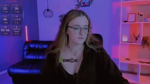 ur Louise online show from 04.21.26