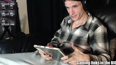 Snapshot of teninchty chatting on 01.19.25 Ty online show from 01.19.25