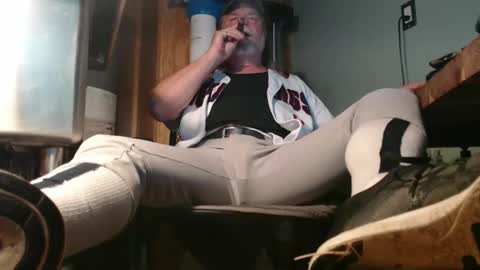 Snapshot of tennredneck chatting on 04.29.26 Tennredneck online show from 04.29.26