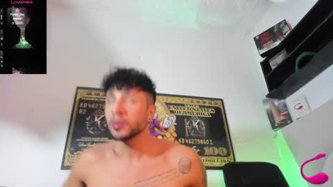 Snapshot of teo_swt chatting on 05.10.26 TEO SWEET online show from 05.10.26