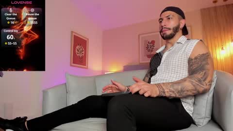 Teo Ferrer online show from 02.06.25