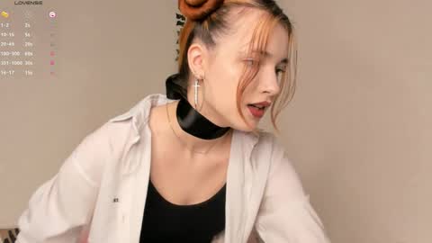 Caroline online show from 05.15.26