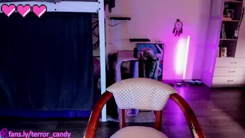 CRY BABY online show from 06.01.26