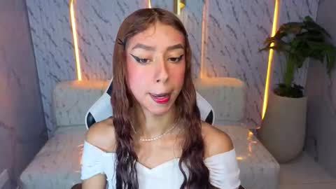 Snapshot of terry_tx chatting on 11.24.25 Online 800 to 1400 online show from 11.24.25