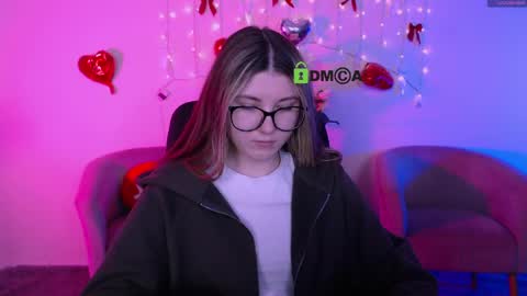 Snapshot of tessa_tea chatting on 05.16.26 tessa_tea online show from 05.16.26