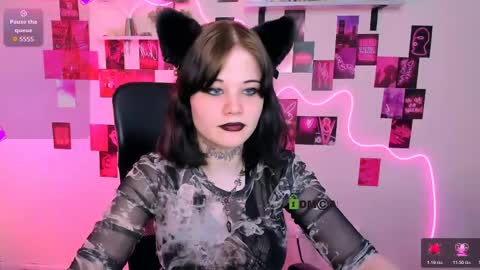 Snapshot of tessa_tea chatting on 05.22.26 tessa_tea online show from 05.22.26