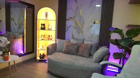 Tessa Fox online show from 02.20.26