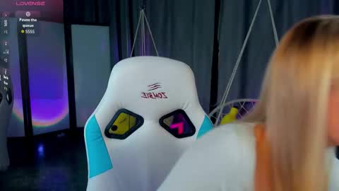 TessaHamilton online show from 02.02.26