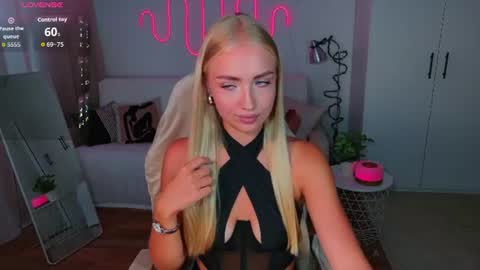 TessaHamilton online show from 06.21.26