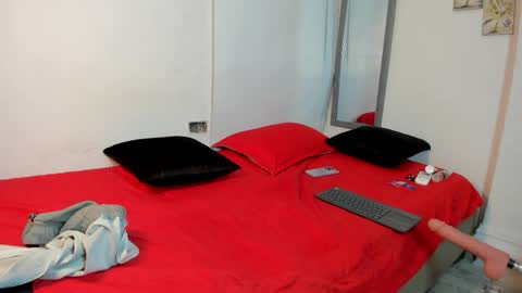 tessanahs online show from 04.12.26