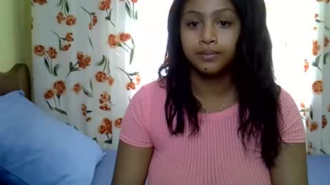 Snapshot of tessmia chatting on 04.16.26 tessmia online show from 04.16.26