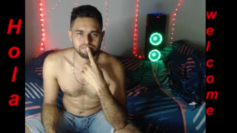 Snapshot of tevezbien chatting on 12.12.24 Yeffrith online show from 12.12.24