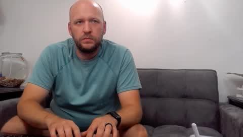 ThicThighsBlueEyes online show from 09.10.25