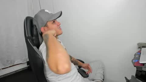 Teylor Fel online show from 01.15.25