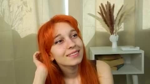 Snapshot of tgirlfoxy chatting on 06.10.26 Foxy Zuccinni Roxy Little online show from 06.10.26