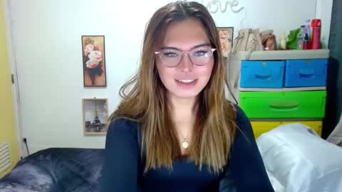 tgirlselena online show from 10.06.25